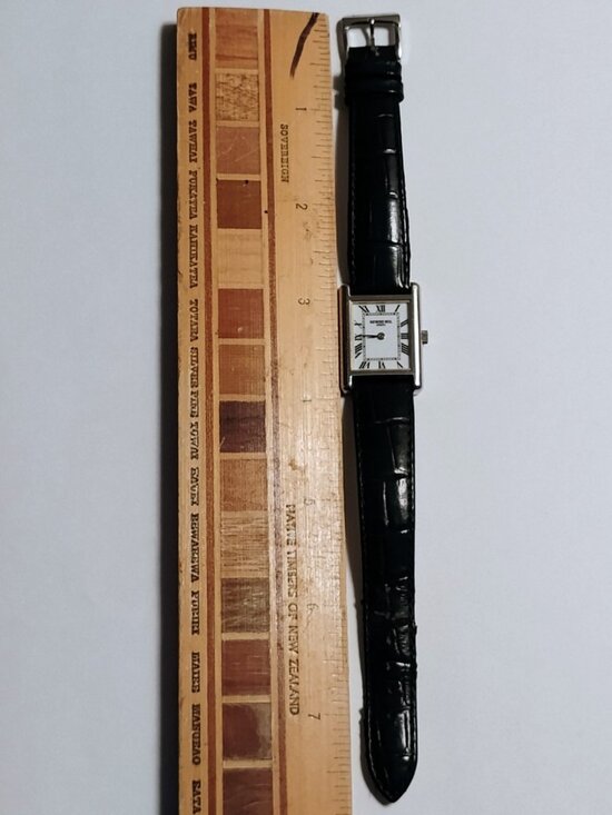 Ladies Raymond Weil Tank Watch 5766 Excellent Condition New Battery Original Box main image 8